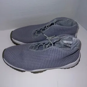 Nike Air Men's Gray Athletic Shoes - S1
