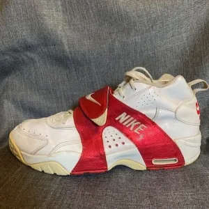 Nike Air Veer Mens Size 13 University Red 2013 Red/White Strap Shoes Sneakers