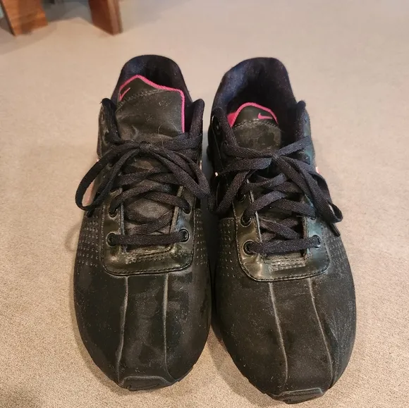 Nike Black and Pink Athletic Shoes