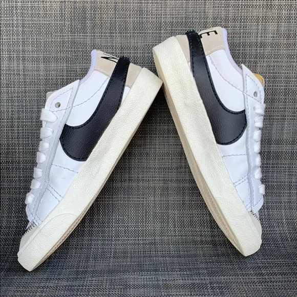Nike Blazer Low '77 Jumbo Sneakers Shoes DN2158-101 Men’s size 6