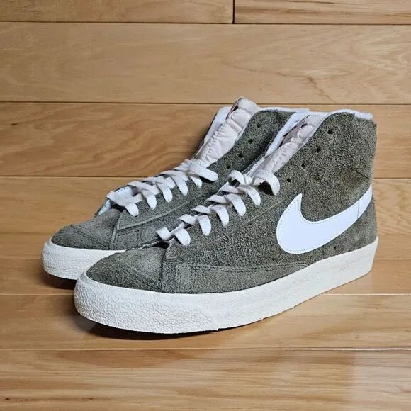 Nike Blazer Mid '77 Vintage Size 10.5 Olive Green Womens Shoes DV7006-201