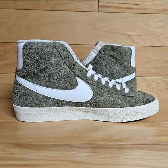Nike Blazer Mid '77 Vintage Size 10.5 Olive Green Womens Shoes DV7006-201