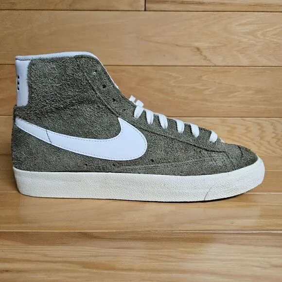Nike Blazer Mid '77 Vintage Size 10.5 Olive Green Womens Shoes DV7006-201