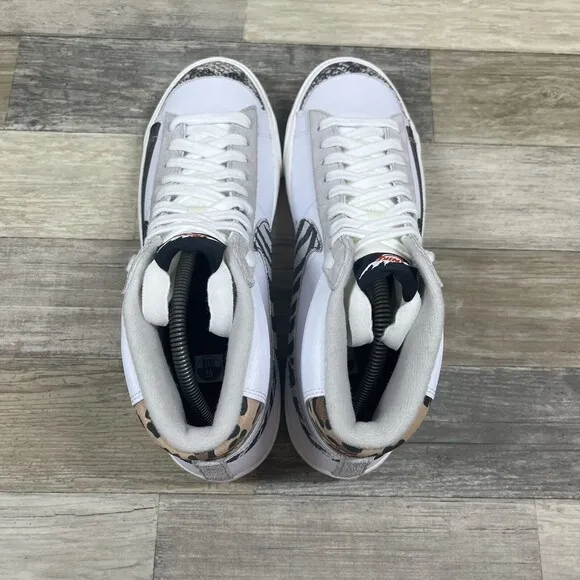 Nike Blazer MID 77 Vintage Sneakers Shoes White Mens Size 10 DZ4840-100