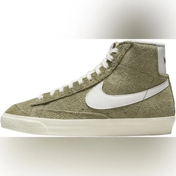 Nike Blazer Mid '77 Vintage Tennis Shoes High Suede DV7006-200 Women’s Size 9.5