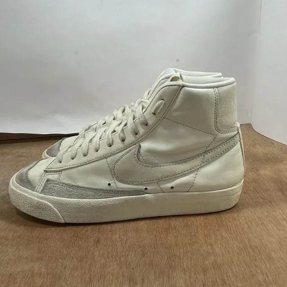 Nike Blazer Mid 77 Women Size 7 Vintage Coconut Milk Off White Hoop CZ1055-116
