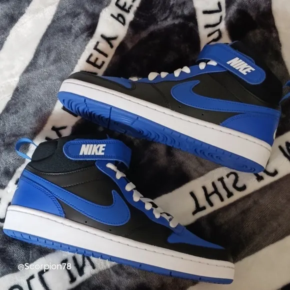 Nike Court Borough Mid II Streetwear/Lifestyle Shoes Size 6 Youth/7.5 Wo…
