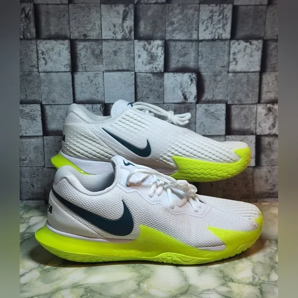 Nike Court Zoom Vapor Cage 4 Rafa .white Vol Geode Teal Size 11 Tennis Shoes ..