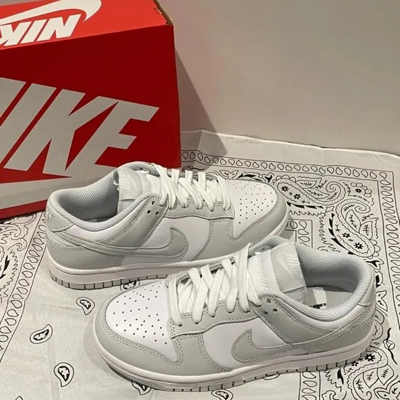 Nike dunk low grey and white women's sports shoes
