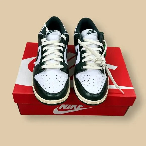Nike Dunk Low Vintage Green White Shoes DQ8580-100 NWT Mens 10