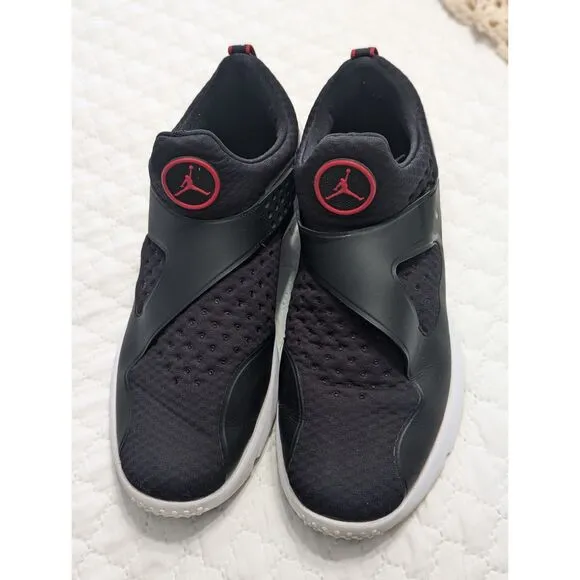 Nike Jordan Mens Trainer Essential 888122-016 Black Low Top Athletic Shoes Sz 13