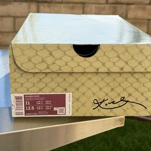 Nike Kobe Mamba Rage “Gold Stars” Size 11 / 12.5 – Brand New in Box