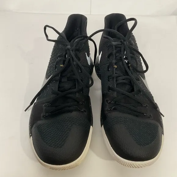 NIKE Kyrie Irving 3 Black Ice High Top Basketball Shoes Size 11.5