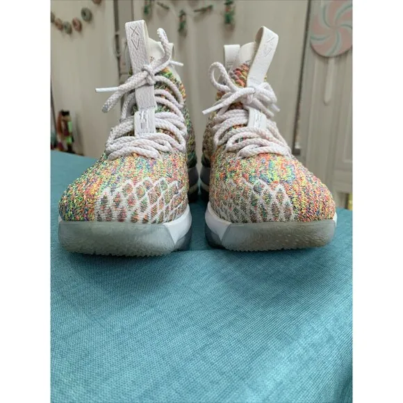 Nike Lebron 15 Rare Fruity Pebbles Youth Size 4.5 Y Rainbow White 922811-900