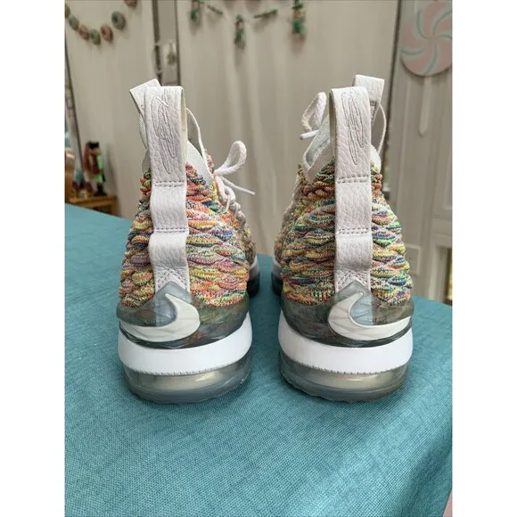 Nike Lebron 15 Rare Fruity Pebbles Youth Size 4.5 Y Rainbow White 922811-900