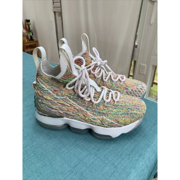 Nike Lebron 15 Rare Fruity Pebbles Youth Size 4.5 Y Rainbow White 922811-900