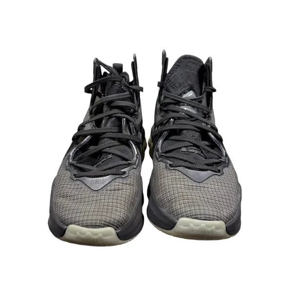 Nike LeBron 19 Black Aqua Sneakers Size 7 Youth Size 7.5‎ Mens