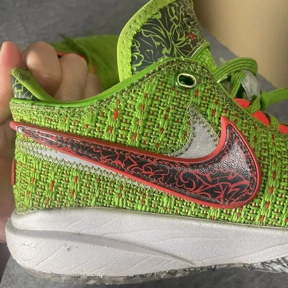 Nike Lebron XX 20 GS Stocking Stuffer Shoes Grinch Youth US 7Y DQ8646-300