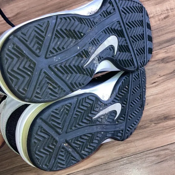 Nike Max Air Flywire basketball Sneakers men’s sports shoes Black n White sz 11