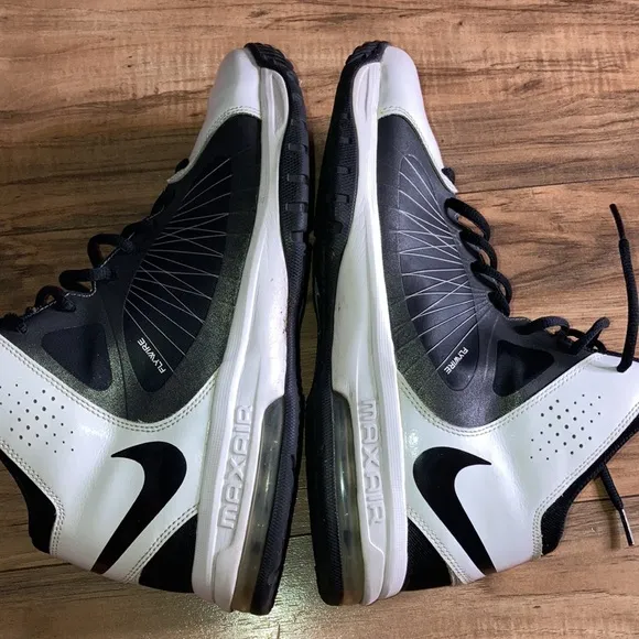 Nike Max Air Flywire basketball Sneakers men’s sports shoes Black n White sz 11