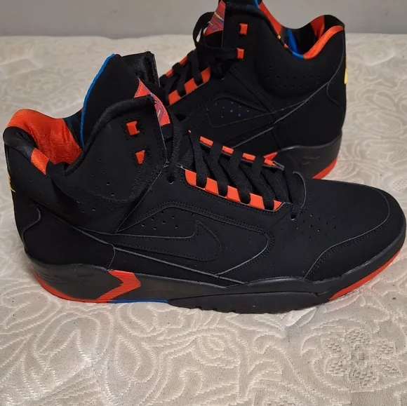 Nike men's Air Flight Lite mid Black Team in a size 13. NWOB.