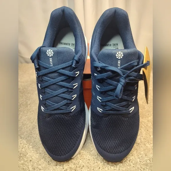 Nike Men's Athletic Shoes - Navy and White