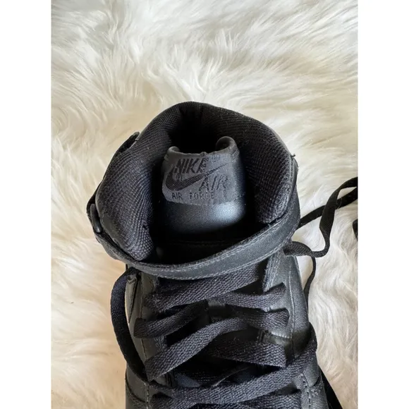 Nike | Men’s Black Air Force 1 Mid Top Sneakers | Size 13