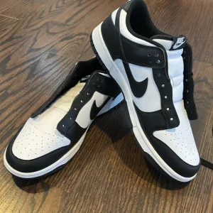 Nike Men’s Dunk Low Retro Casual Shoes Sneakers Black/White/Black Size 11 New