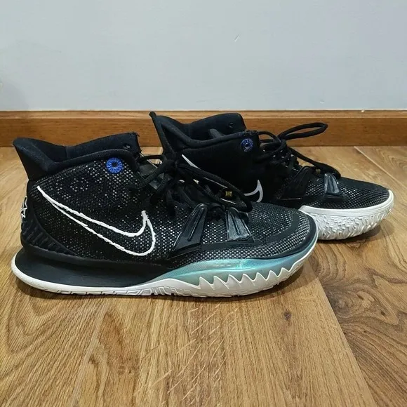 Nike Mens Kyrie 7 Brooklyn Nets 2020 Size 8.5 Black Air Zoom Sneakers Basketball