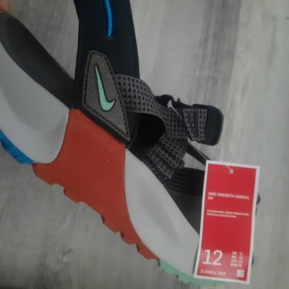 NIKE Oneonta Sandals