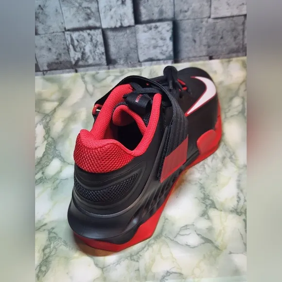 Nike Savaleos V02 Black Red White Weightlifting Shoes Size 10