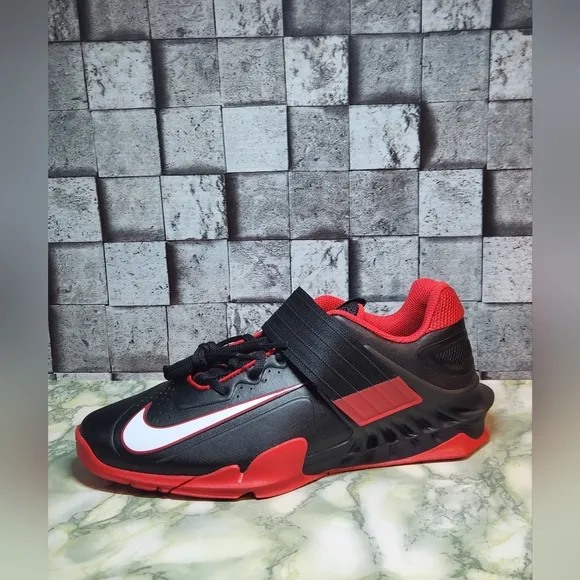 Nike Savaleos V02 Black Red White Weightlifting Shoes Size 10