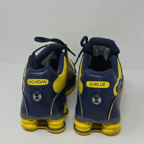 Nike Shox Michigan Yellow and Blue Athletic Shoes Mens Size 9