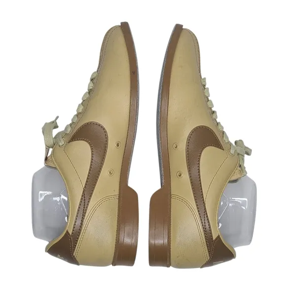 Nike Vintage Bowling Shoes Size 9