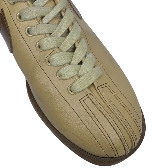 Nike Vintage Bowling Shoes Size 9