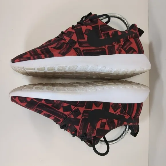 Nike women's Roshe One Print, red and black shoes, size 7.5