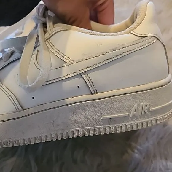 Nike youth white Air force ones size 6y