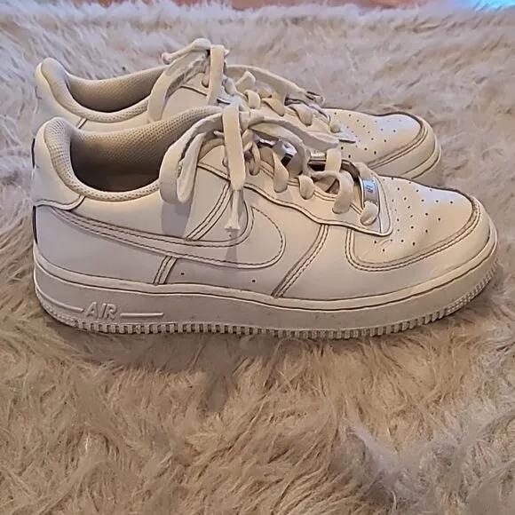 Nike youth white Air force ones size 6y