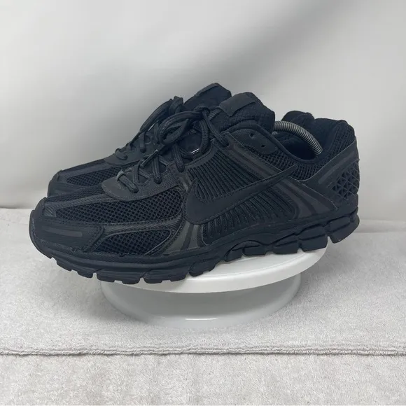Nike Zoom Vomero 5 Triple Black Men's 11.5 Shoes Athletic Sneakers BV1358-003