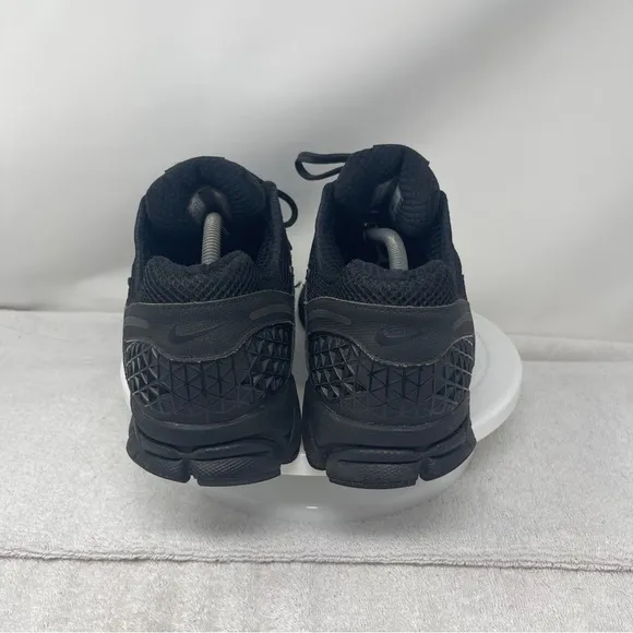 Nike Zoom Vomero 5 Triple Black Men's 11.5 Shoes Athletic Sneakers BV1358-003