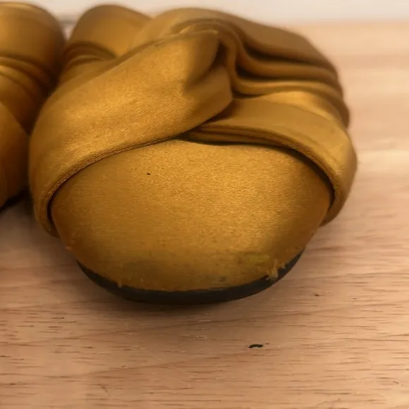 No21 satin knot Mustard yellow mule with rhinestones