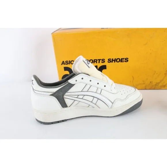 NOS Vintage 90s Asics Boys 5.5 Spell Out Outrage Sneakers Shoes White Charcoal