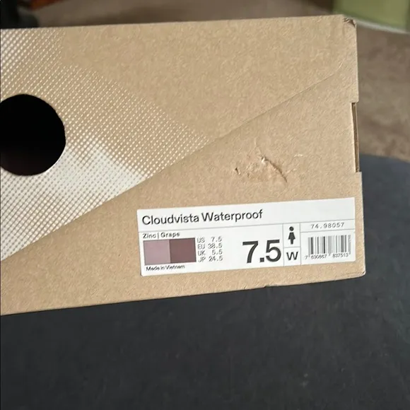 NWB On Cloudvista Waterproof WOMEN’s