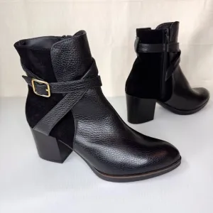 NWOT Eric Michael Boots Womens 8 Black Leather Buckle Strap Moto Handmade Spain