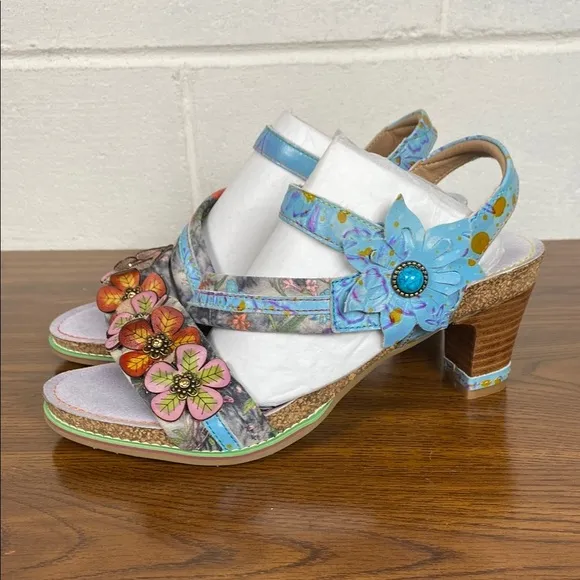 NWOT L'Artiste by Spring Step Blue/Pink Chunky Heels Floral Embellishments EU40