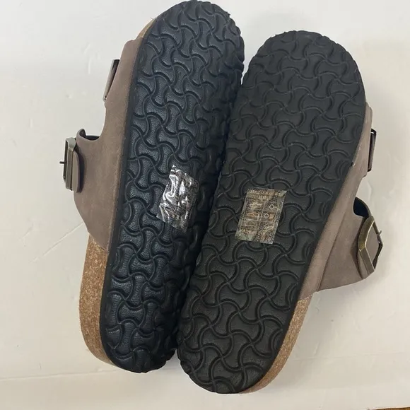 NWOT Lucky Brand blanc footbed sandals men’s size 11 adjustable straps