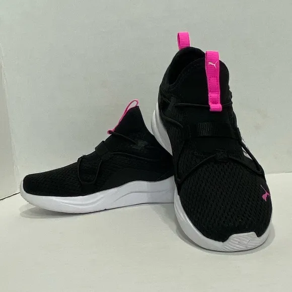 NWOT Puma || Big Kid Softride Rift Slip-On Running Shoes size 1.5c