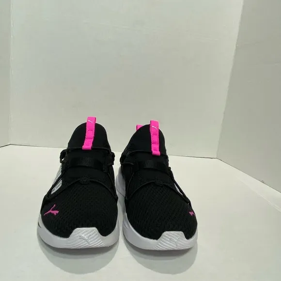 NWOT Puma || Big Kid Softride Rift Slip-On Running Shoes size 1.5c