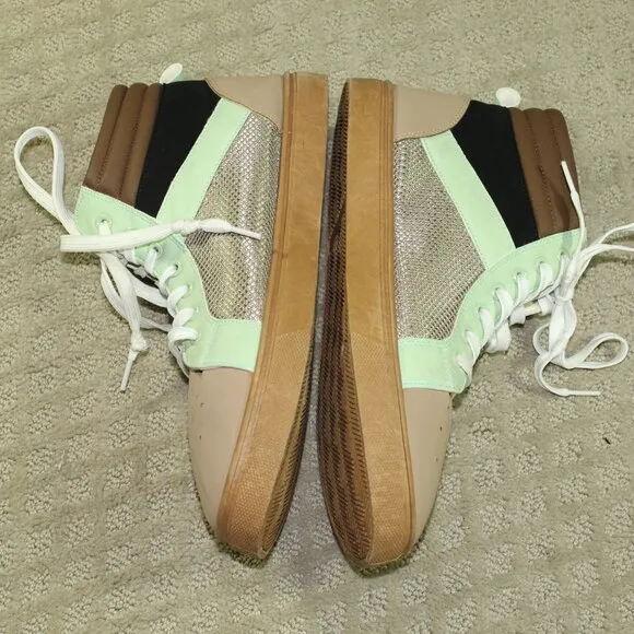 NWOT Star Wars Grogu Men's Sz 10 Green and Tan Mandalorian High Top Sneakers
