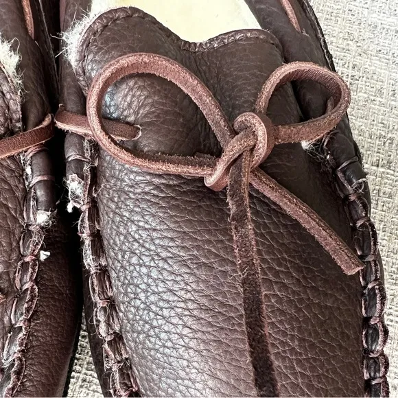 NWT Acorn leather sheepskin men slippers moccasins shoes brown 11